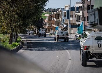 إطلاق النار على قوات تابعة لليونيفيل في لبنان، وترجيح بمسؤولية مجموعات مسلحة