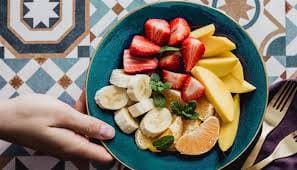 دراسة تحدد أفضل وجبة إفطار لتحسين نفسية مرضى القلب