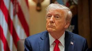 ترمب يدرس بيع 443 مقراً حكومياً لترشيد الإنفاق