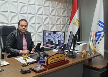 شعبة الاتصالات بالغرف التجارية تطالب بتدوين السعر علي جميع السلع لضبط الاسواق