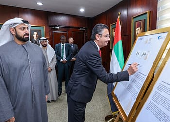 إصدار طابع بريد تذكاريًّا بمناسبة مرور خمسين عامًا على تأسيس العلاقات المصرية الإماراتية