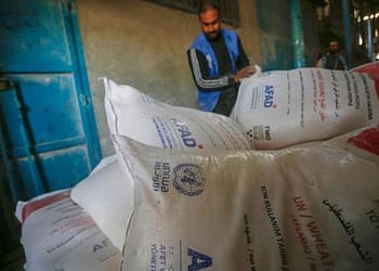 لازاريني يحذر من انهيار الأونروا ويحث على استخدامها في الانتقال إلى دولة فلسطينية