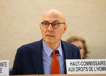 فولكر تورك: يجب أن يتوقف قتل المدنيين في المناطق الساحلية في شمال غرب سوريا فورا