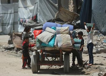 تورك يستنكر التصعيد في غزة ويحذر من “الدفع نحو تحول ديموغرافي”