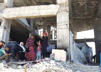 أصوات من غزة: حكايات أمهات يكافحن للبقاء على قيد الحياة في خضم الجوع واليأس