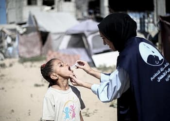 وكالات أممية ودولية تدعو إسرائيل إلى إلغاء شرط يقيد عمل المنظمات الدولية في غزة والضفة الغربية