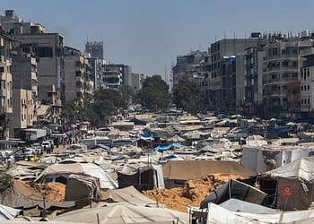 غزة – قلق إزاء الهجوم على البنايات العالية، والناس في الشمال منهكون