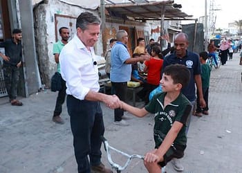 توم فليتشر يزور غزة ويؤكد تصميم الأمم المتحدة على زيادة المساعدات