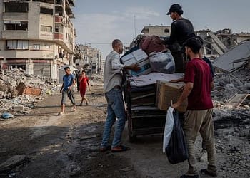 بعد شهر من وقف إطلاق النار في غزة، عودة بطيئة للعائلات وتحديات إنسانية مستمرة