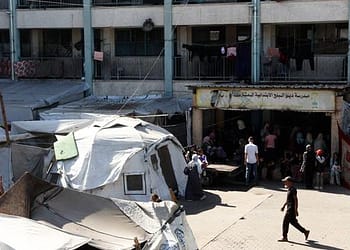 الأونروا: نقص التمويل يهدد الخدمات الأساسية لملايين اللاجئين الفلسطينيين في المنطقة