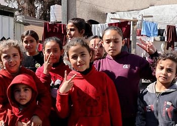 وسط الدمار والنزوح.. أطفال غزة يتساءلون عن مستقبلهم   