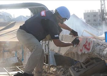 الأرض الفلسطينية المحتلة – الذخائر المتفجرة تقتل وتشوه، وتحرم المجتمع من فرصة إعادة البناء