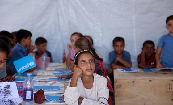 إعادة افتتاح 165 مدرسة في غزة، والضفة الغربية تواجه عنفا وانتهاكات خطيرة