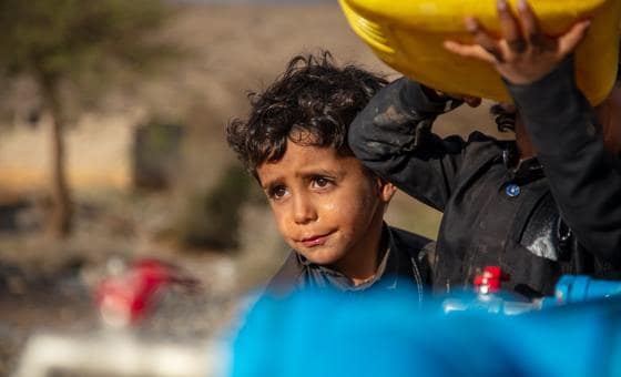 المنظمة الدولية للهجرة تدعو إلى عدم نسيان الشعب اليمني بعد أكثر من عقد من الحرب والدمار