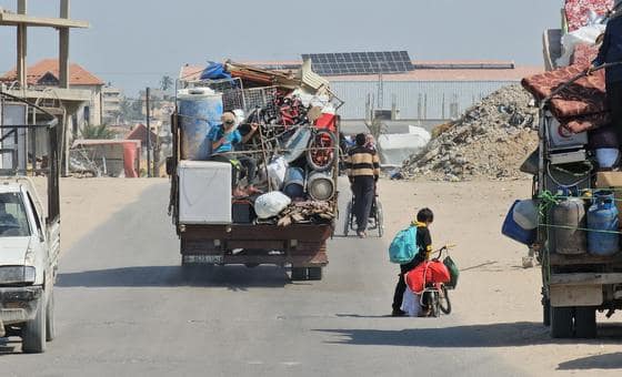 غزة – أمر نزوح جديد في خان يونس، وأزمة الوقود تهدد المرافق الحيوية والاتصالات