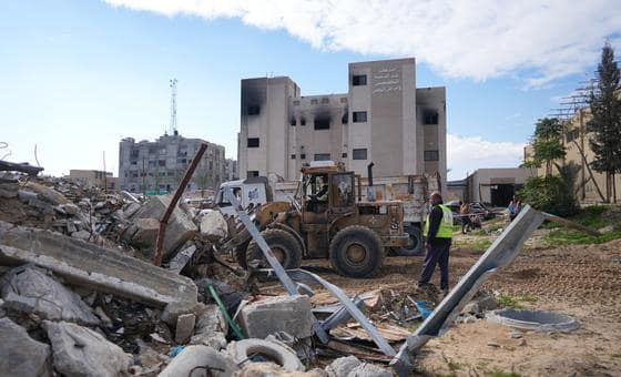 غزة – الأمم المتحدة تدين قتل فلسطينيين في قصف إسرائيلي لمستشفى ناصر منهم صحفيون وعاملون صحيون