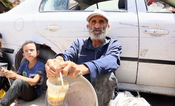 غزة – الأمم المتحدة تدعو لدخول مئات الشاحنات الإنسانية والتجارية يوميا   