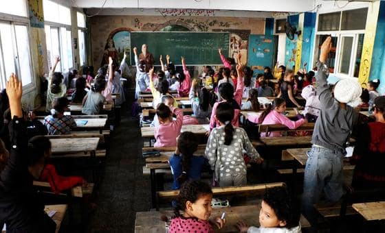 بعد عامين من الانقطاع، أطفال غزة يعودون إلى التعلم وسط الدمار والأمل