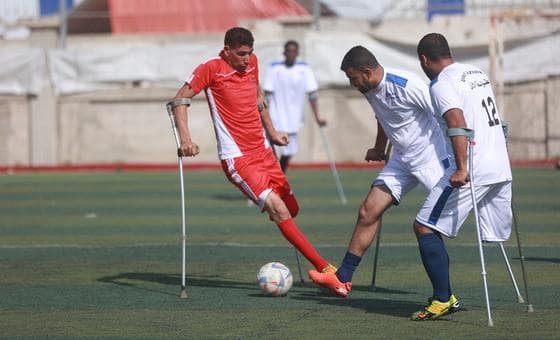 كرة القدم تعيد الأمل لمبتوري الأطراف في غزة