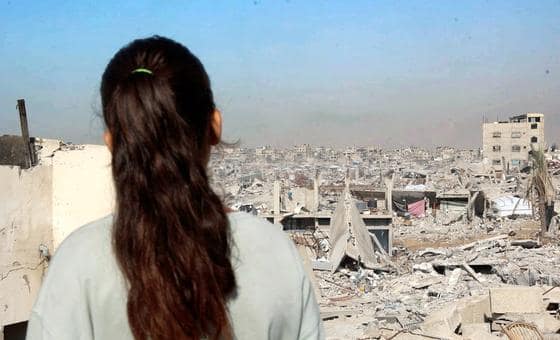 نساء غزة “خط الحماية الأخير” لعائلاتهن وسط استمرار الهجمات والجوع وقدوم شتاء قارس