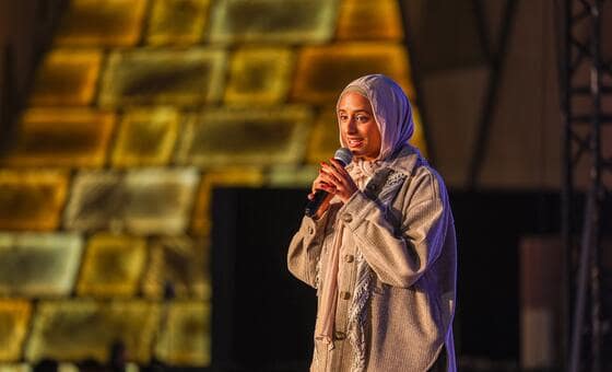 مريم سوليكا.. شابة مصرية تواجه “ضجيج الخوف” بفتح نوافذ الأمل للشباب