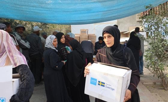 غزة – الأمم المتحدة تحذر من تراجع أولوية إدخال المساعدات الإنسانية