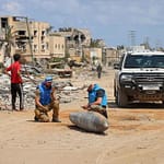 غزة – الأمم المتحدة تحذر من خطر “المخلفات المميتة للحرب”، والأزمة الإنسانية لم تنته بعد