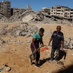 في غزة، عائلات تعيد بناء حياتها بين الأنقاض رغم “الدمار الذي لا يستوعبه عقل”