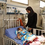 أمهات يخشين موت أطفالهن الرضع في خضم “وضع صعب” للنظام الصحي في غزة